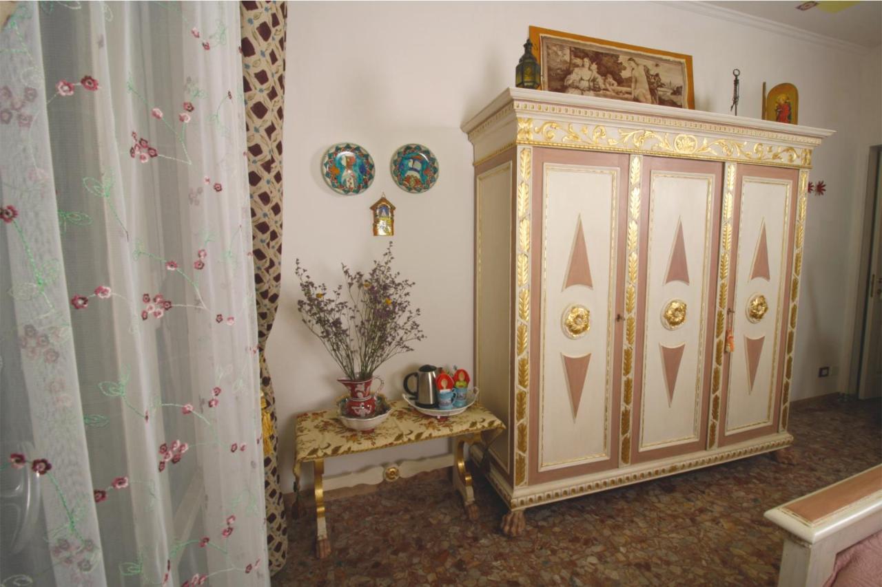Casa Vittoria Bridge Bed & Breakfast Verona